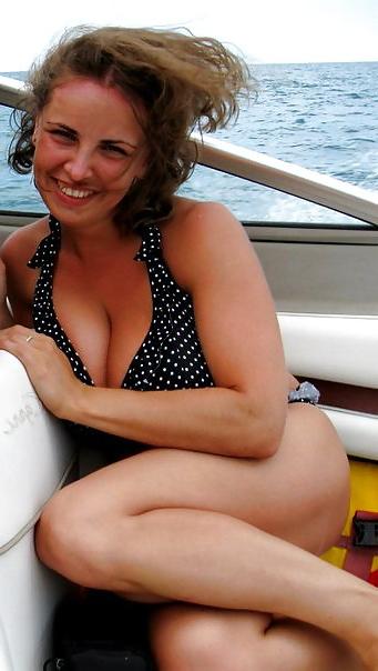 9P Busty Russian Woman 1290
