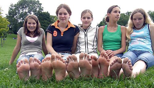 20P Foot Fetish - Group Soles 
