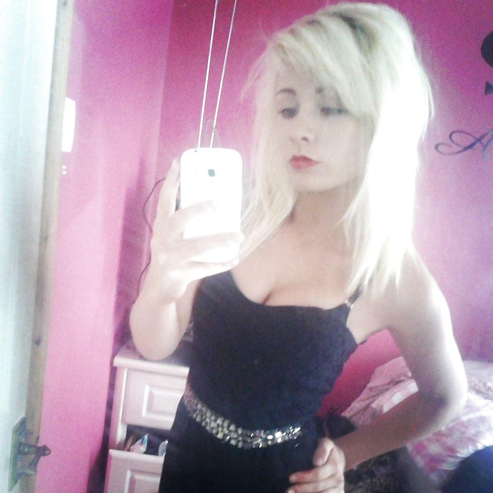 25P Nice skinny blonde facebook slut self shot