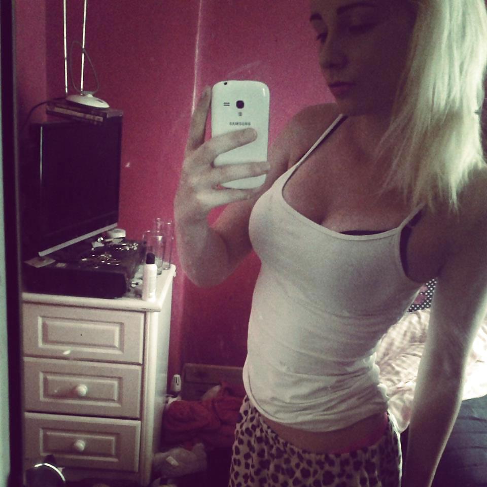 25P Nice skinny blonde facebook slut self shot