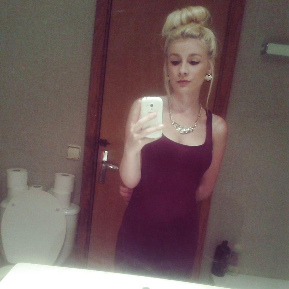 25P Nice skinny blonde facebook slut self shot