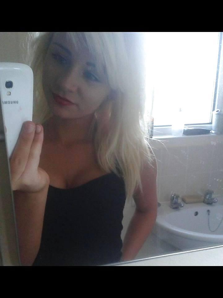 25P Nice skinny blonde facebook slut self shot