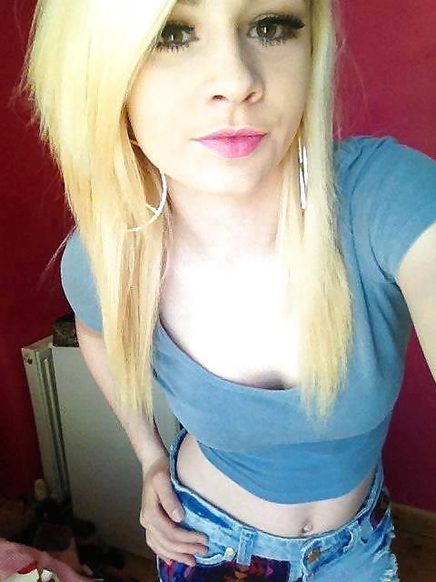 25P Nice skinny blonde facebook slut self shot