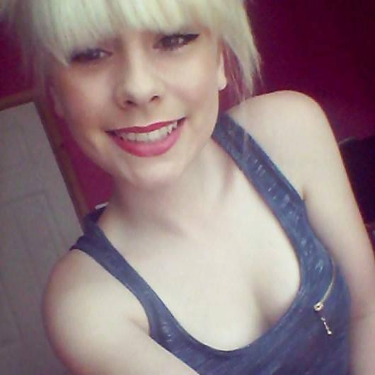 25P Nice skinny blonde facebook slut self shot