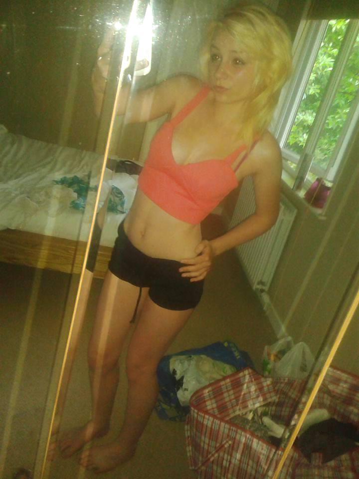25P Nice skinny blonde facebook slut self shot