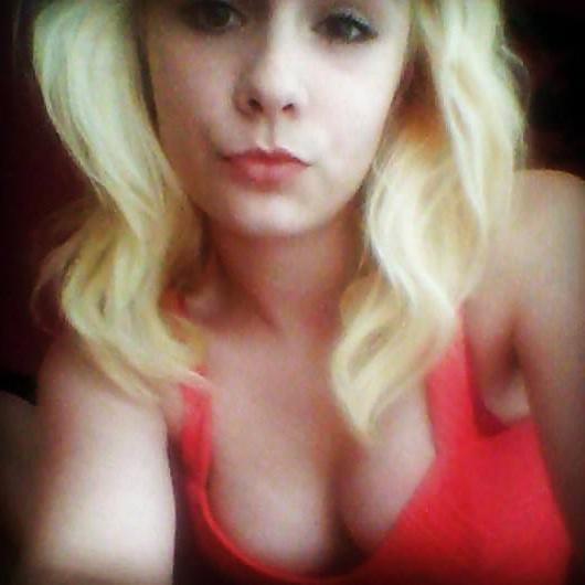 25P Nice skinny blonde facebook slut self shot