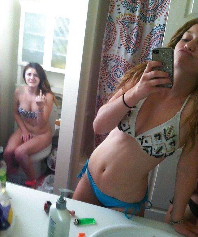 25P Hot Amateur Teeny Self Shot Collection