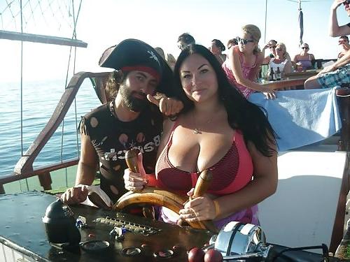 20P Not naked busty facebook women 5.