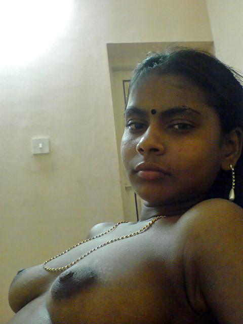 25P Naked desi girls
