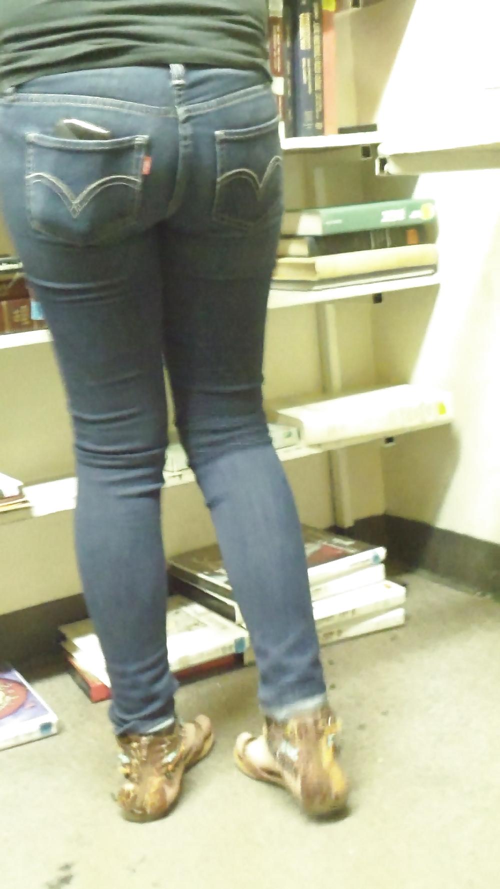 25P Nice sexy tight teen ass & butt in blue jeans 
