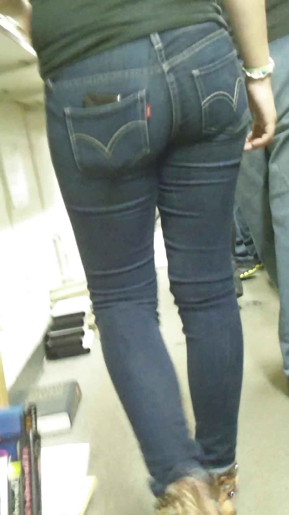 25P Nice sexy tight teen ass & butt in blue jeans 