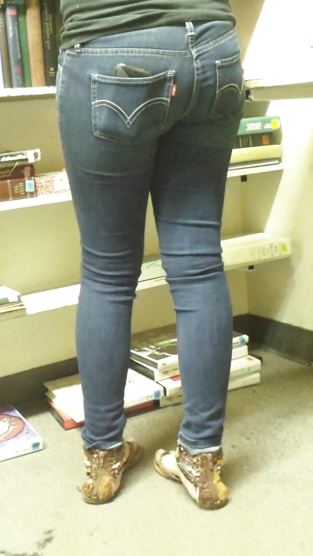 25P Nice sexy tight teen ass & butt in blue jeans 