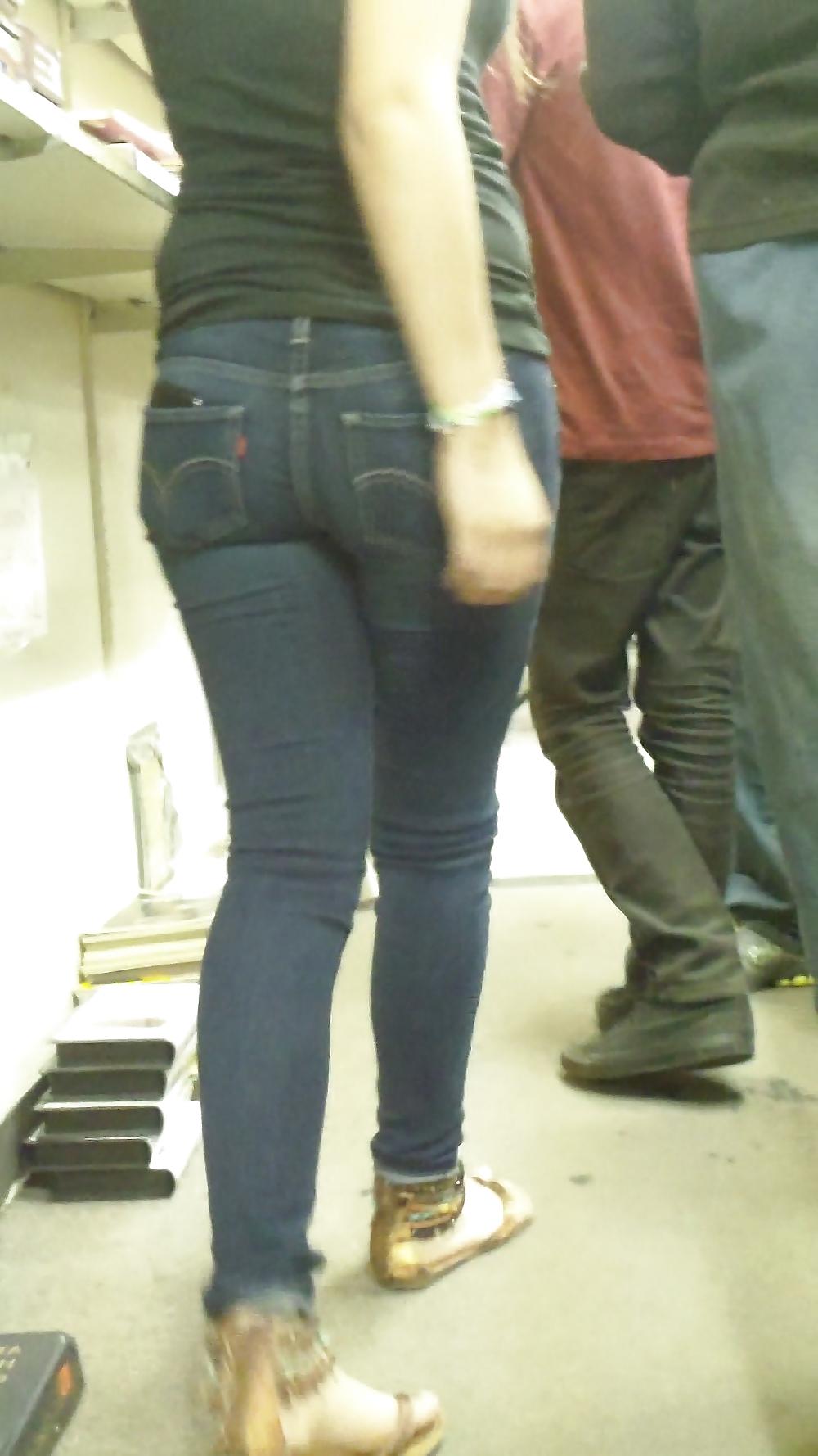 25P Nice sexy tight teen ass & butt in blue jeans 