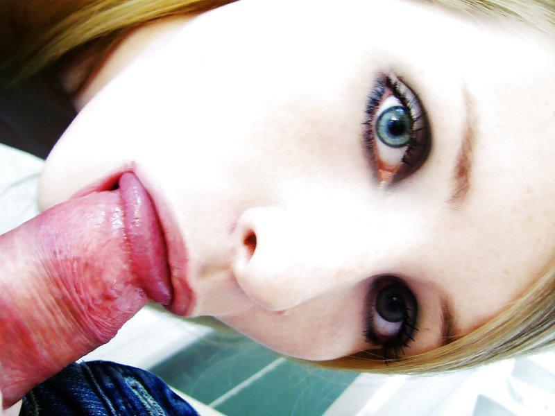 25P Blue-eyed Anna sucks