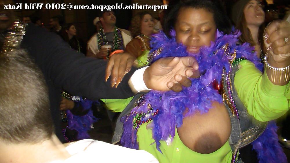 13P Mardi Gras Tits for Beads 2010 DVD