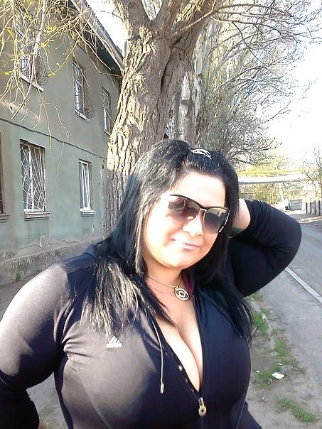 17P Busty Russian Woman 1398