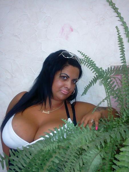 17P Busty Russian Woman 1398