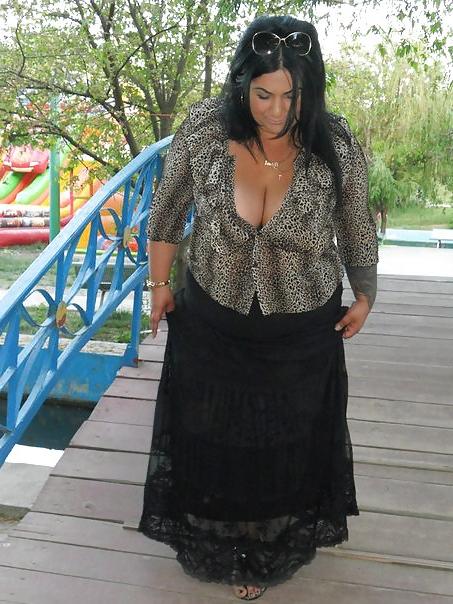 17P Busty Russian Woman 1398