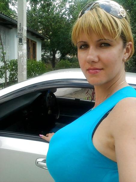 18P Busty Russian Woman 1502