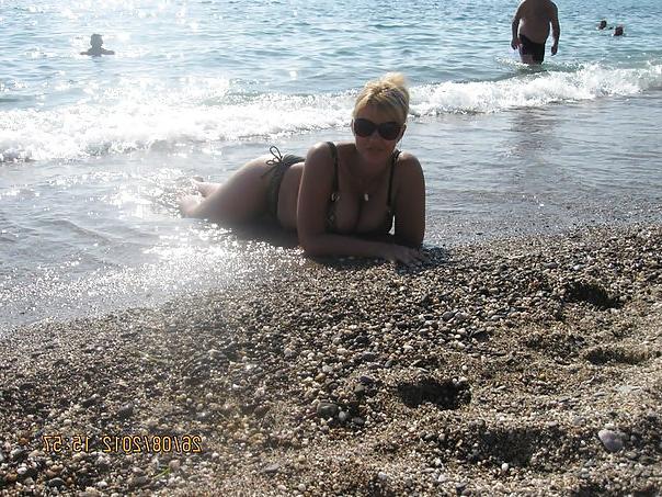 18P Busty Russian Woman 1502