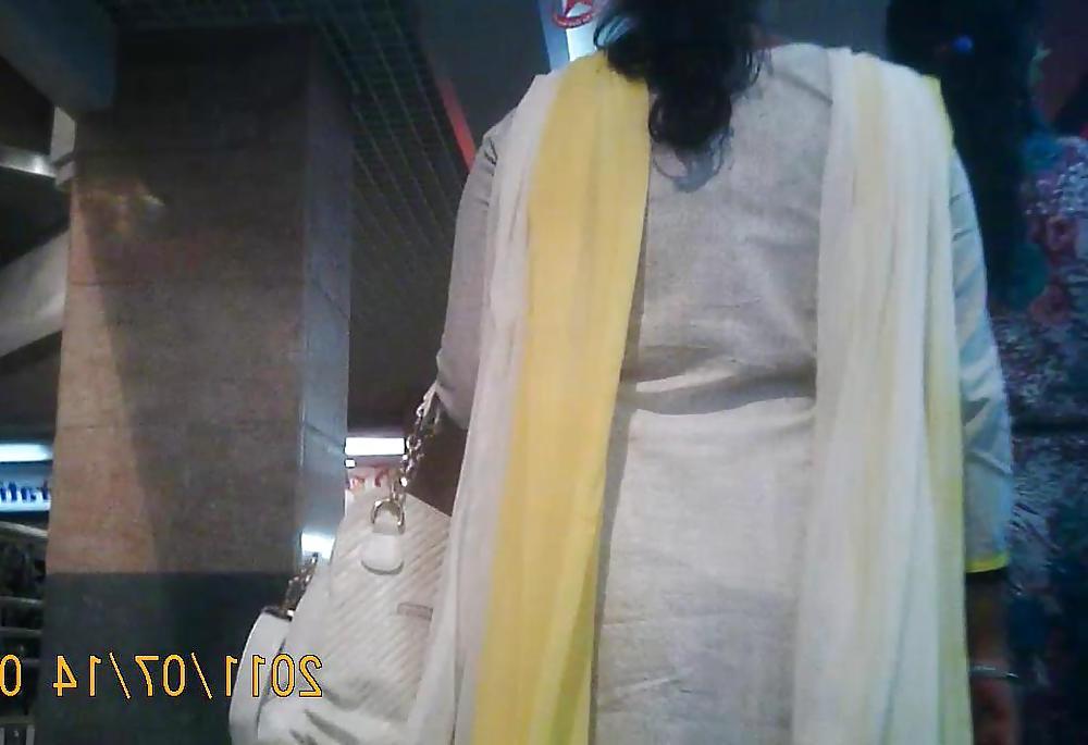 14P Bangladeshi Milfs Compilation