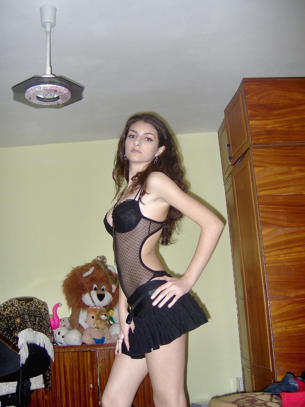 25P Amateur Self Photographer