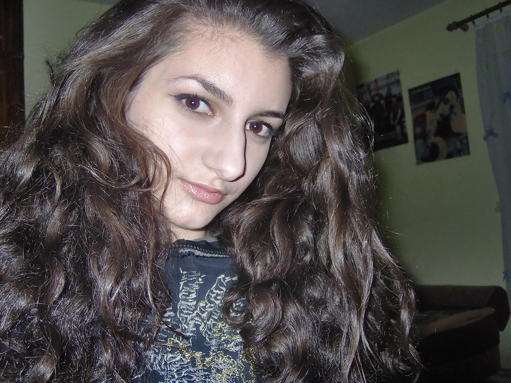 25P Amateur Self Photographer