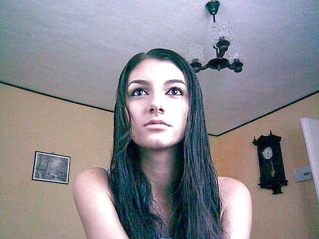 25P Amateur Self Photographer