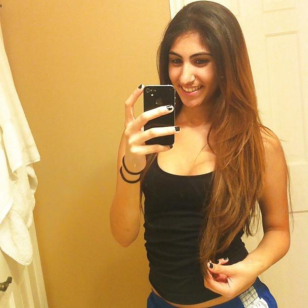 25P Desi girl MEHAK.
