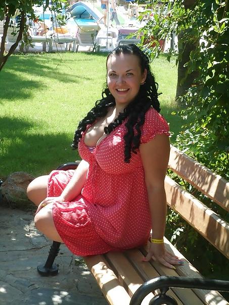 23P Busty Russian Woman 1528