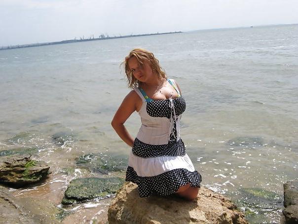 23P Busty Russian Woman 1528