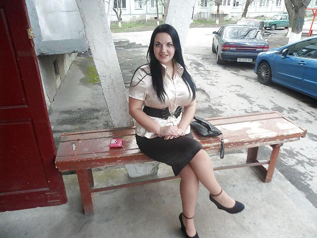 23P Busty Russian Woman 1528
