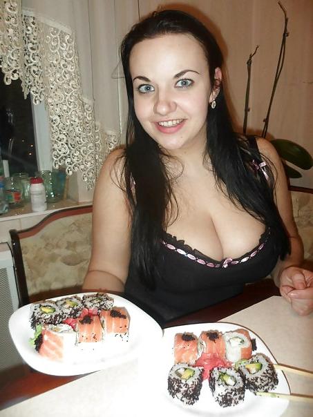 23P Busty Russian Woman 1528