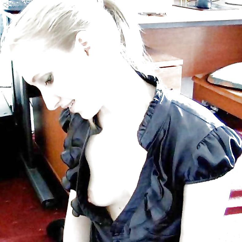 25P Oops! Downblouse Nip Slip upskirt teens