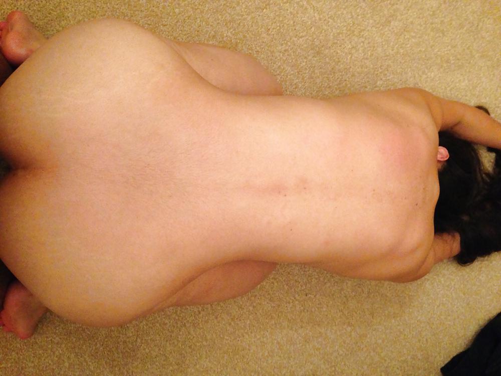 15P Sexy Indian Desi Wife Posing Nude