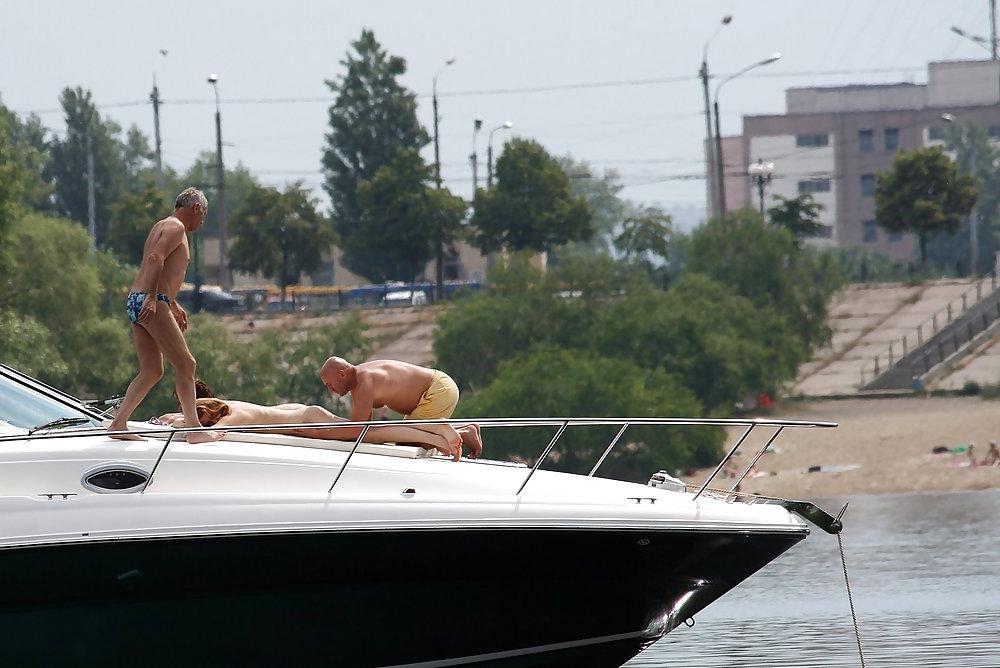 24P Public couples fun (no shame)