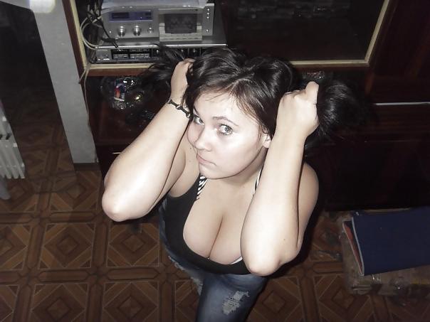 14P Busty Russian Woman 1013