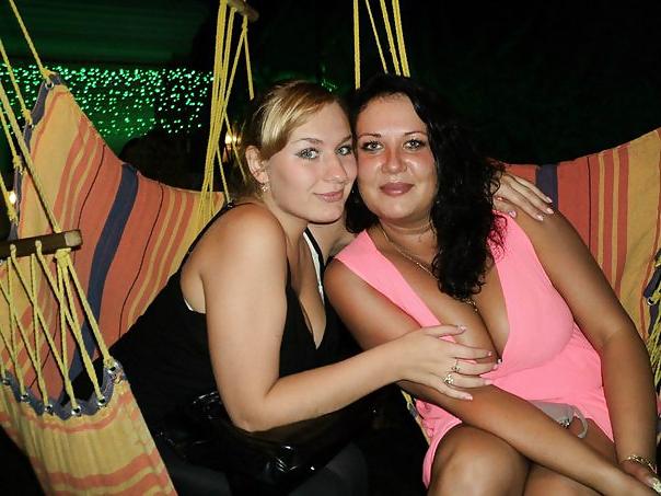 18P Busty Russian Woman 1452