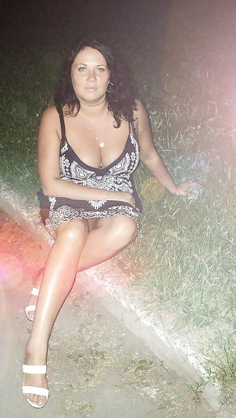 18P Busty Russian Woman 1452