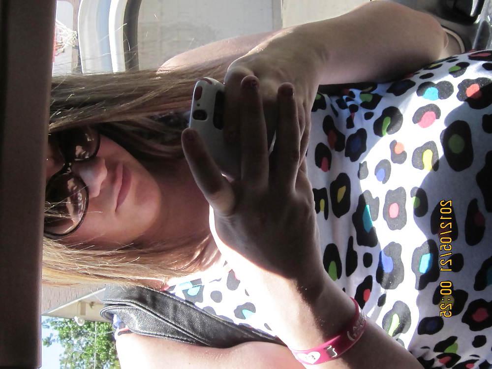 9P My beautiful lexi at 20yrs old and 9 month preg