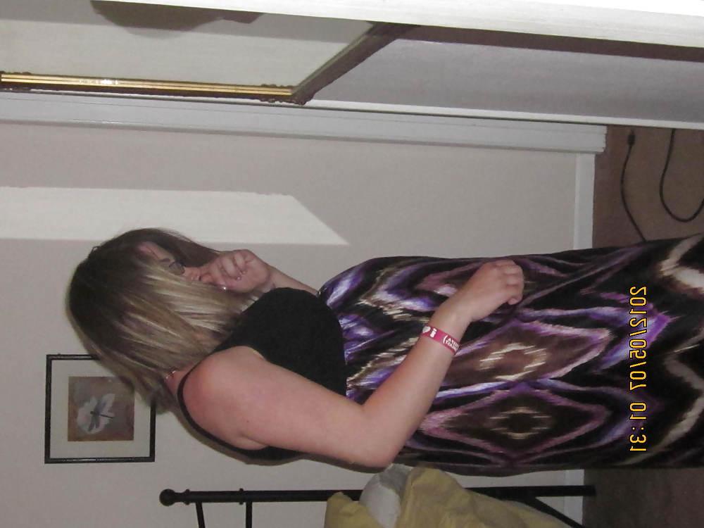 9P My beautiful lexi at 20yrs old and 9 month preg