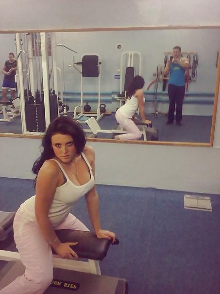 18P Busty Russian Woman 1508