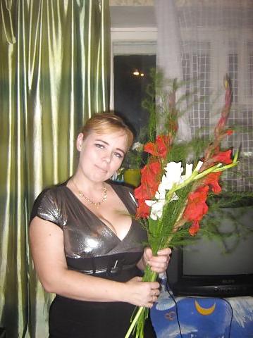 23P Busty Russian Woman 1039