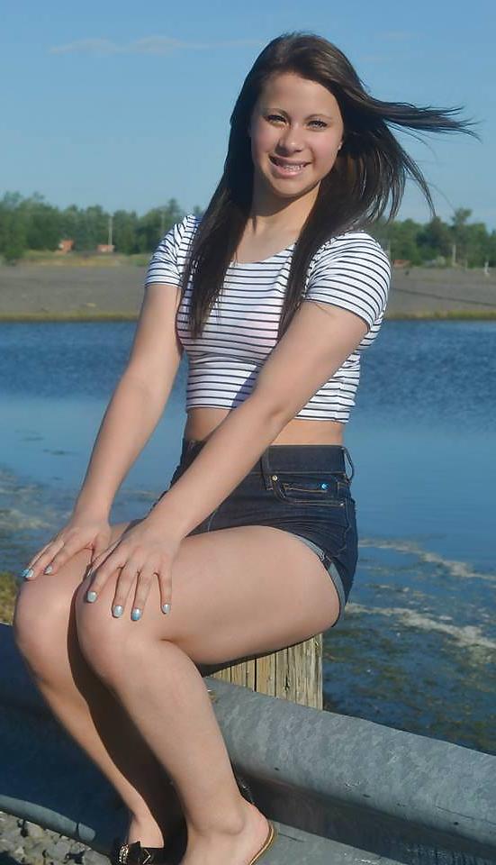 25P Young and sexy LESBIANS friends...