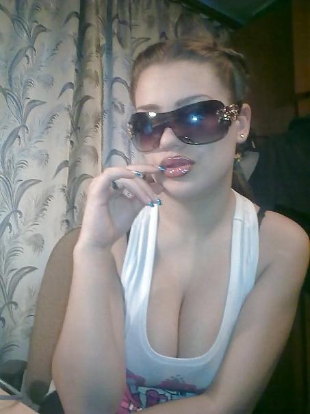 9P Busty Russian Woman 1561