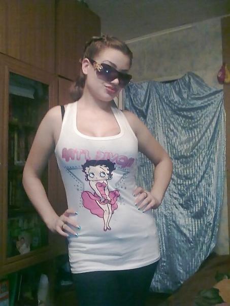 9P Busty Russian Woman 1561