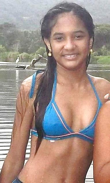 5P Virgin colombian teen in wet bikini