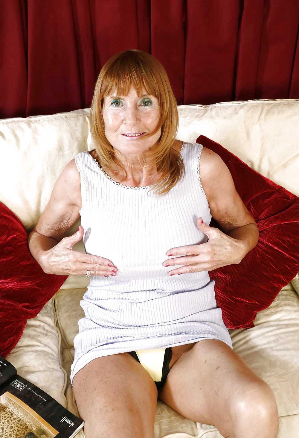 25P Mature Beauty - Joanna 5