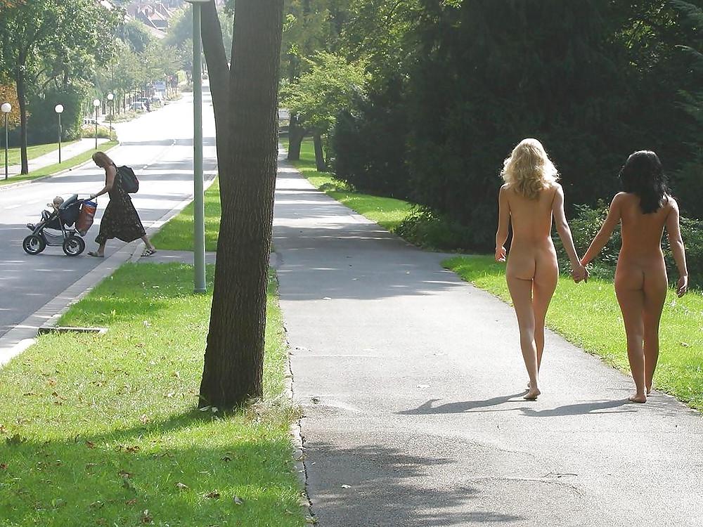 23P Public Nude Girls 14
