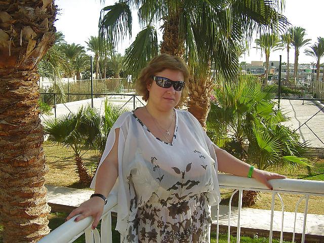 18P Busty Russian Woman 1417